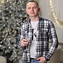 Знакомства: Илья, 33 года, Кирово-Чепецк