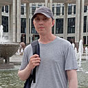 Знакомства: Радмир, 35 лет, Магнитогорск