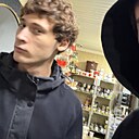 Знакомства: Эдик, 18 лет, Москва