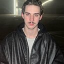 Знакомства: Виталий, 21 год, Владивосток