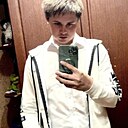 Знакомства: Кирилл, 23 года, Серов