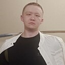 Знакомства: Евгений, 21 год, Симферополь