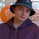 Знакомства: Максим, 32 года, Ачинск