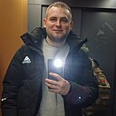 Знакомства: Виталя, 28 лет, Москва