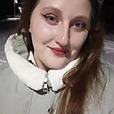 Знакомства: Карина, 24 года, Октябрьский