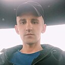 Знакомства: Кирилл, 32 года, Солигорск