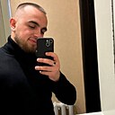 Знакомства: Кирилл, 31 год, Тюмень