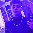 Знакомства: Макс, 21 год, Пинск