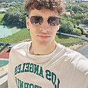 Знакомства: Александр, 22 года, Новороссийск