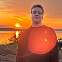 Знакомства: Максим, 22 года, Ижевск