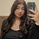 Знакомства: Карина, 18 лет, Екатеринбург