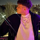 Знакомства: Максим, 19 лет, Симферополь