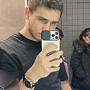 Знакомства: Максим, 21 год, Армавир