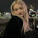 Знакомства: Вика, 18 лет, Омск