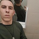 Знакомства: Кирилл, 22 года, Азов