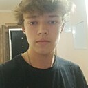 Знакомства: Денис, 18 лет, Смоленск