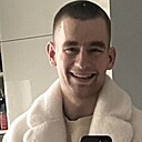 Знакомства: Вова, 25 лет, Саратов