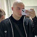 Знакомства: Данил, 18 лет, Челябинск