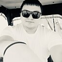 Знакомства: Евгений, 25 лет, Нижнекамск