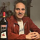 Знакомства: Costy, 40 лет, București