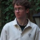 Знакомства: Максим, 19 лет, Санкт-Петербург