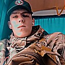 Знакомства: Артём, 22 года, Азов