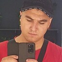 Знакомства: Максим, 21 год, Джанкой