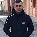 Знакомства: Максим, 32 года, Новошахтинск