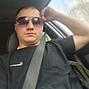 Знакомства: Андрей, 28 лет, Тюмень