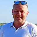 Знакомства: Виктор, 41 год, Волжский