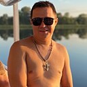 Знакомства: Александр, 33 года, Волжск