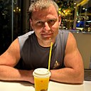 Знакомства: Илья, 38 лет, Красноярск