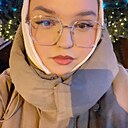 Знакомства: Алена, 20 лет, Екатеринбург