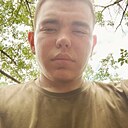 Знакомства: Илья, 23 года, Уссурийск