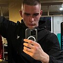 Знакомства: Макс, 21 год, Астана