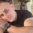 Знакомства: Виктор, 25 лет, Аксай