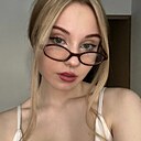 Знакомства: Маша, 21 год, Луганск