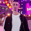 Знакомства: Максим, 27 лет, Минск