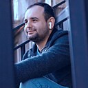 Знакомства: Beqa, 29 лет, Батуми