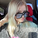 Знакомства: Лена, 23 года, Ижевск