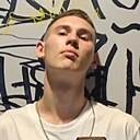 Знакомства: Максим, 21 год, Владивосток