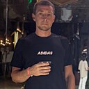 Знакомства: Артем, 31 год, Березники