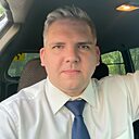 Знакомства: Роман, 36 лет, Новокузнецк