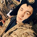 Знакомства: Артём, 29 лет, Братск