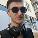 Знакомства: Илья, 22 года, Калуга