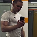 Знакомства: Денис, 25 лет, Псков