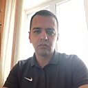 Знакомства: Oleg, 34 года, Круглое