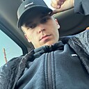 Знакомства: Макс, 22 года, Пермь