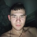 Знакомства: Максим, 22 года, Волгоград