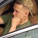 Знакомства: Максим, 23 года, Москва